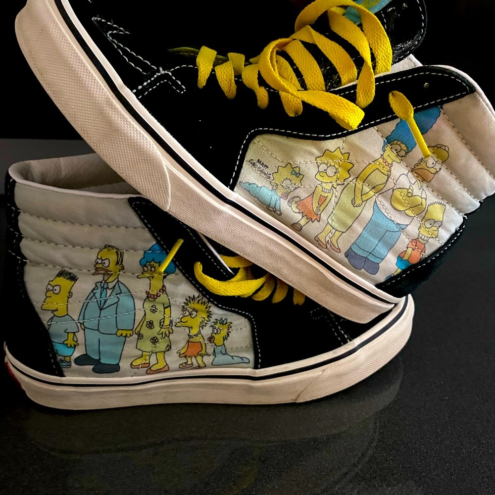 Pre-Loved Simpson Vans Size 5.5